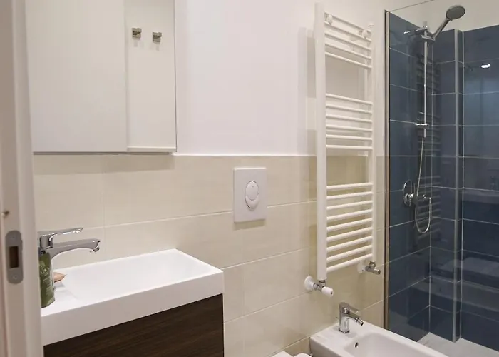 B-pizzofalcone 4* Νάπολη