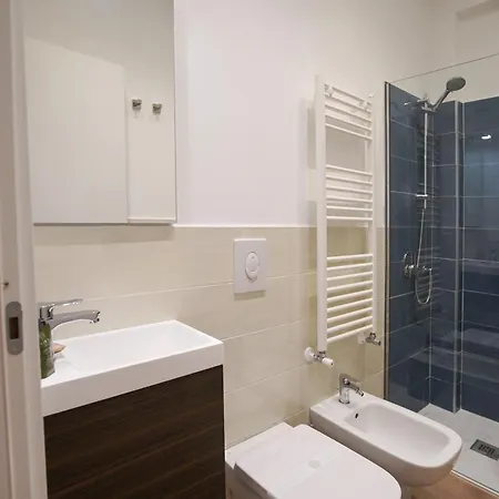 B-pizzofalcone 4* نابولي