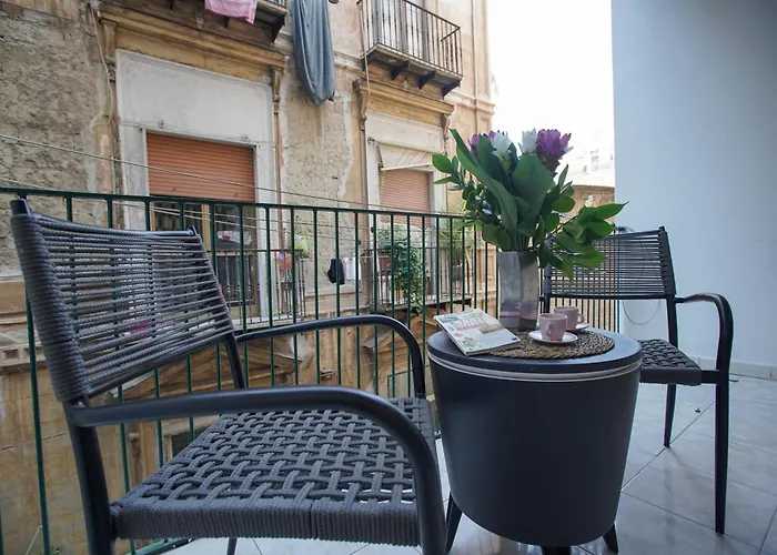 B-pizzofalcone 4* Nápoles